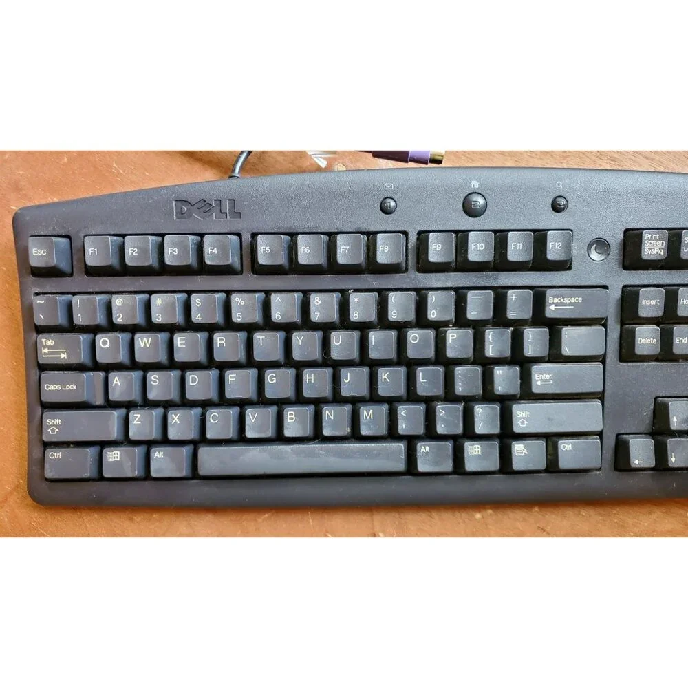 Dell SK-8100 Wired PS/2 Keyboard For Office & Home Use some distress